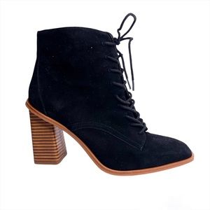 Vince Camuto dreveri lace up booties